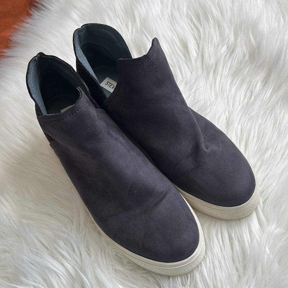 Steve Madden Black Sneakers